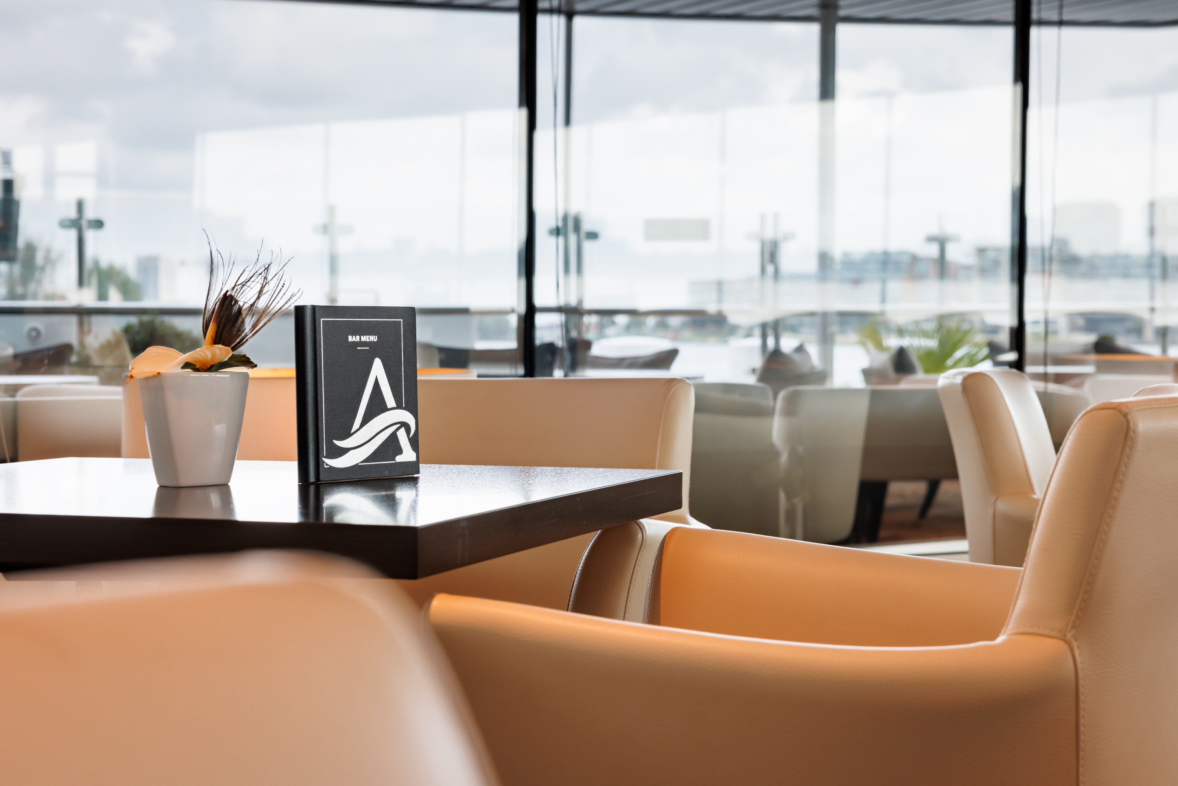 Avalon Waterways Avalon Vista Panorama Lounge 8 ©Bence Fejes